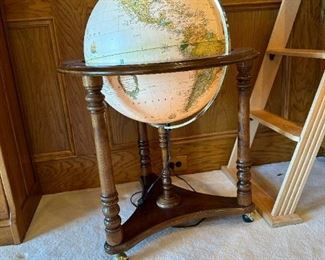Vintage HERITAGE COLLECTION Lighted World Globe on Wood Stand

