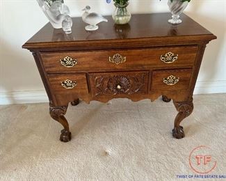 HENREDON Chippendale Mahogany Lowboy with Ball and Claw Feet

