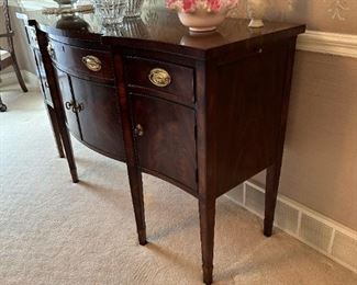 HENREDON “Rittenhouse” Chippendale Style Sideboard / Buffet
