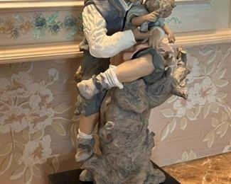 LLADRO Signed Limited Edition "TREE CLIMBERS" Figurine
