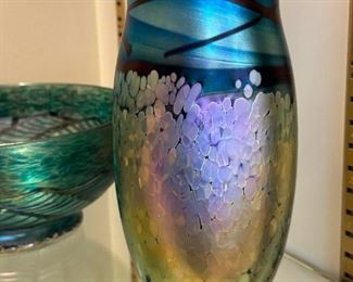 ELAINE HYDE Blown Irid Glass Art Vase