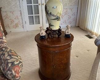 HENREDON Burl Wood Drum Table(s)