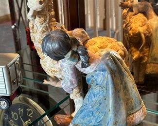 LLADRO "Just Us" Figurine