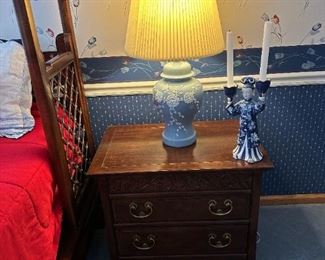 HENREDON Asian Style Nightstand