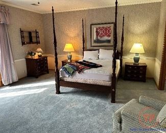 HENREDON Aston Court Bedroom Set