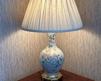 ETHAN ALLEN Song Bird Porcelain Lamp