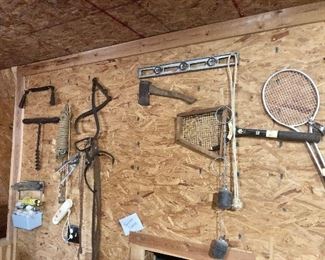 Vintage tools
Tennis racquets 