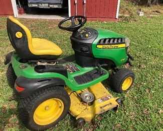 John Deere riding mower E180