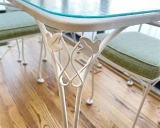 Vintage White Metal Dining Table & 6 Chair Set. Photo 3 of 5.