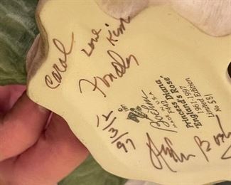 Boehm "Princess Diana "England's Rose. Limited Edition No: 581 Porcelain Figurine. Photo 2 of 2.