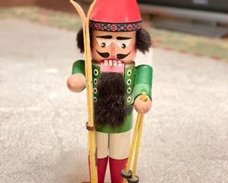 Sample of Vintage Erzgebirge & Steinbach Nutcrackers. Photo 3 of 6.