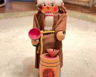 Sample of Vintage Erzgebirge & Steinbach Nutcrackers. Photo 6 of 6.