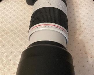 Canon EOS 40D & Image Stabilizer 100 - 400 M Telephoto Lens. Photo 1 of 3.