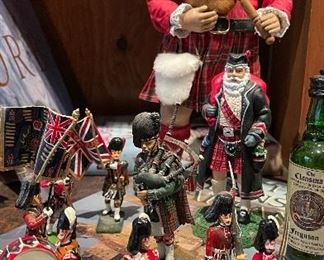 Sample of Vintage Lead Figurines. Photo 5 of 5.