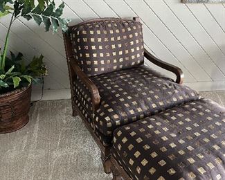 "Thomasville" Arm Chair w/ottoman
