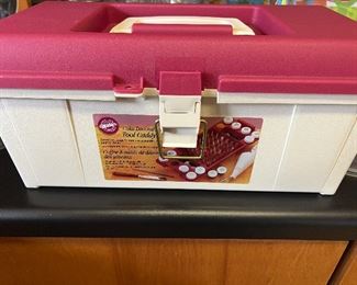Wilton - Cake Decorating Tool Caddy