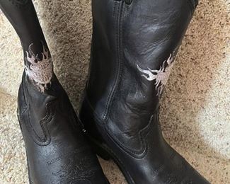 Same boot - different view