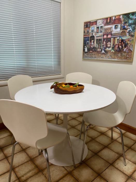 Vintage table - Possibly Knoll?  Very good condition.  