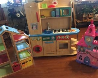 Play-houses and kitchen.     PLEASE NOTE: Regarding the children’s play kitchen,  due to very high interest, we will accept bids written and sealed onsite for the duration of the sale. Highest bid will be notified at the end of the sale Saturday. In case of a tie, a random drawing will be held out of the bids that are tied. Children’s kitchen is in great condition. A few accessories are included. 
