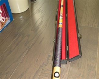 CAMEL CUE STICK WITH CASE.