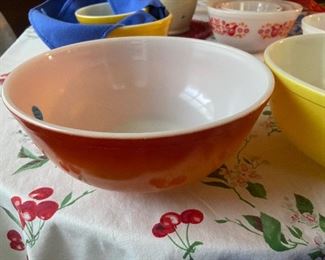 Vintage Pyrex 