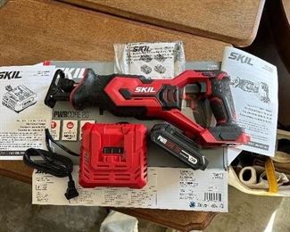 Skil reciprocating saw (NIB),