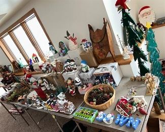 CHRISTMAS items, CHRISTMAS and more CHRISTMAS........... !!!!!!!!!!!!!!!!