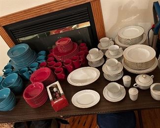 G. Gibson blue set, JCP Home red set & White Scapes Noritake white set. NOTE: Bango the Milwaukee Bucks bobble head in box.