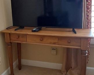 Bombay company three drawer desk table