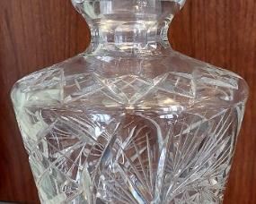 Crystal decanter