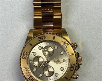 NC813 INVICTA PRO DIVER GOLD WATCH 1774 CHRONOGRAPH 200M 660FT, UNTESTED