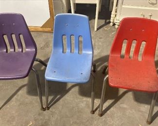 WX1015 SET OF THREE PRIMARY SCHOOL CHAIRS