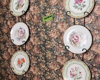 Baranyk and Winterhur Decorative Wall Plates