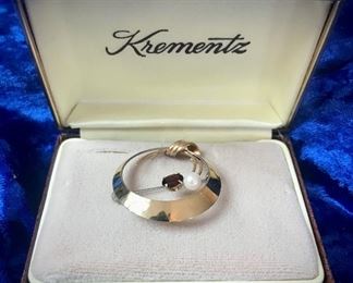 Krementz Garnet and Pearl Brooch 