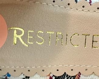 Women's Shoes Size 7-7.5 