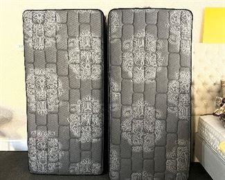 Twin mattresses to be used for king size bed