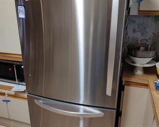 LG refrigerator with bottom freezer.  LROCD2603S