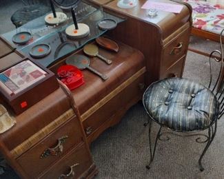 Antique art deco style vanity