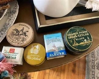 VINTAGE TINS