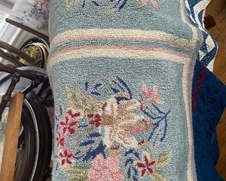 VINTAGE HAND HOOKED RUG