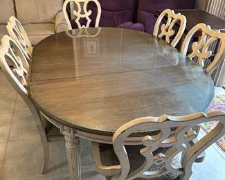AMERICAN DREW DINING TABLE W/LEAFS & 6 CHAIRS