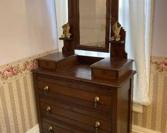 Mahogany 3 drawer dressing cabinet with mirror