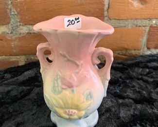 Hull pottery Magnolia 14 - 4 double flower