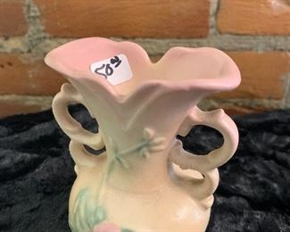 Hull pottery Wildflower double handle small