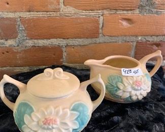 Hull pottery Waterlilly sugar & creamer 