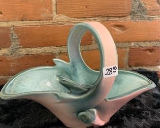 Hull pottery 1955 ceramic centerpiece 