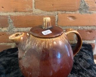 Hull Brown Dip Glazed Tea Pot
