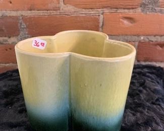 Hull MCM #121 Green Ombré planter