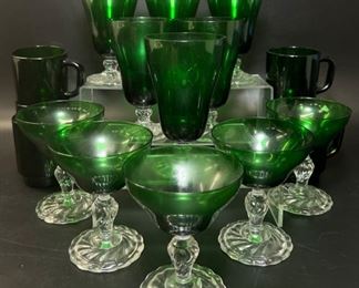 Vintage Fostoria Colonial Dame Emerald Green Clear Stemmed Swirl Base Glasses & Mugs