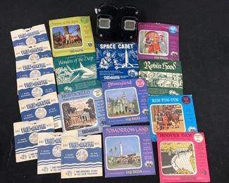 Vintage Sawyers Viewmaster Portland Oregon WITH Collectible Reels of Disneyland Fantasyland, Tomorrowland from Disneyland, Tom Corbett Space Cadet, Tarzan of the Apes, Robin Hood, The Two Mouseketeers, Rin Tin Tin, Hoover Dam, Wonders of the Deep Ocean, Monticello, Yellowstone National Park 126-129, Colonial Williamsburg, Woody Woodpekcer 820, Tom and Jerry 810, and Bugs Bunny 800 - Great collectible lot!
